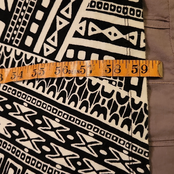 Black & White Tank dress - Picture 7 of 9